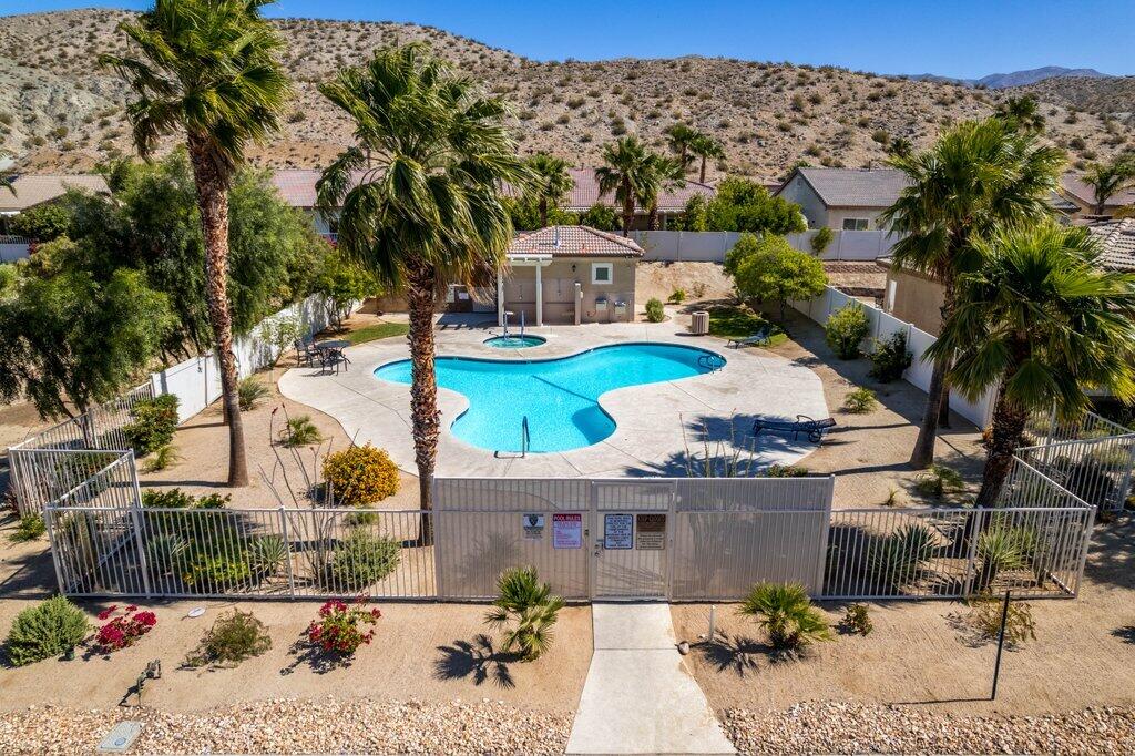 9282 Silver Star AVE