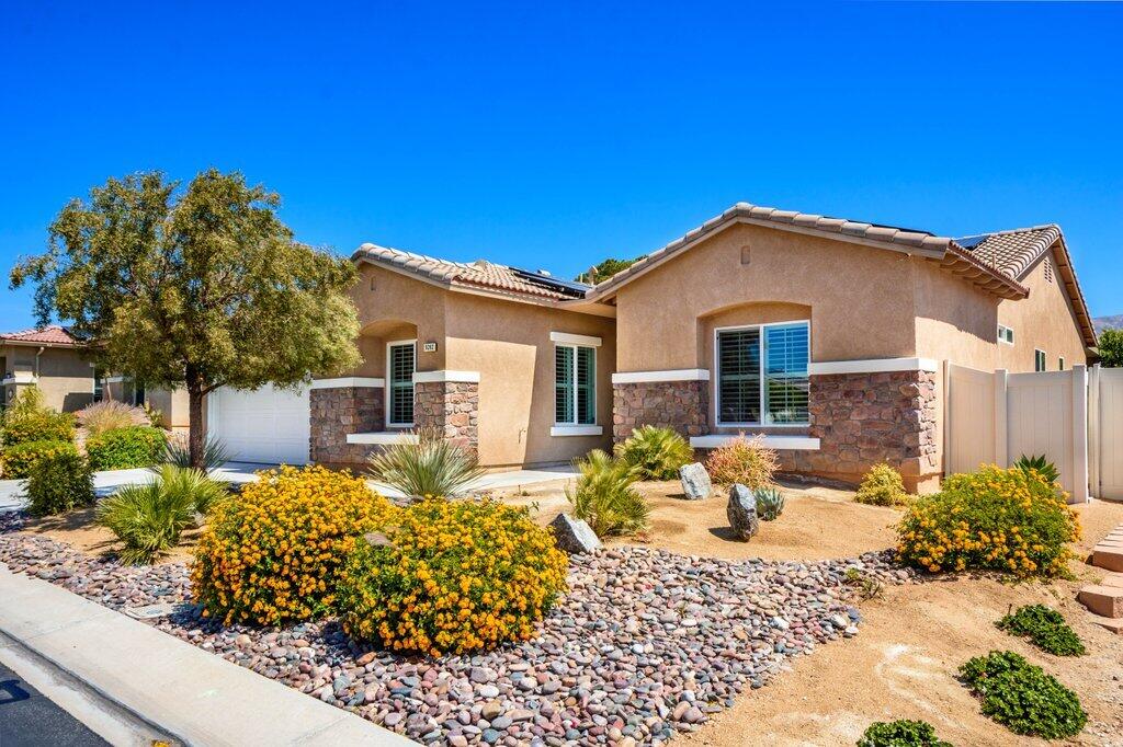9282 Silver Star AVE