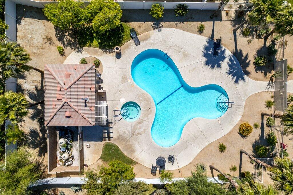 9282 Silver Star AVE