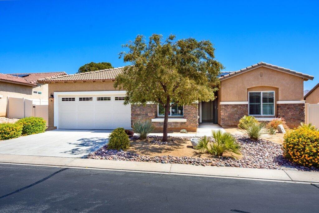 9282 Silver Star AVE