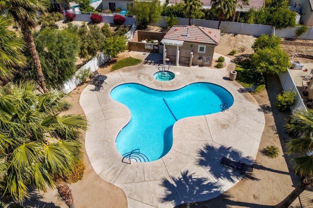9282 Silver Star AVE