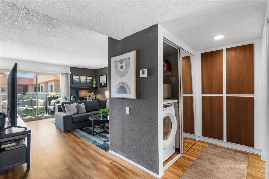 400 N Sunrise Way 203