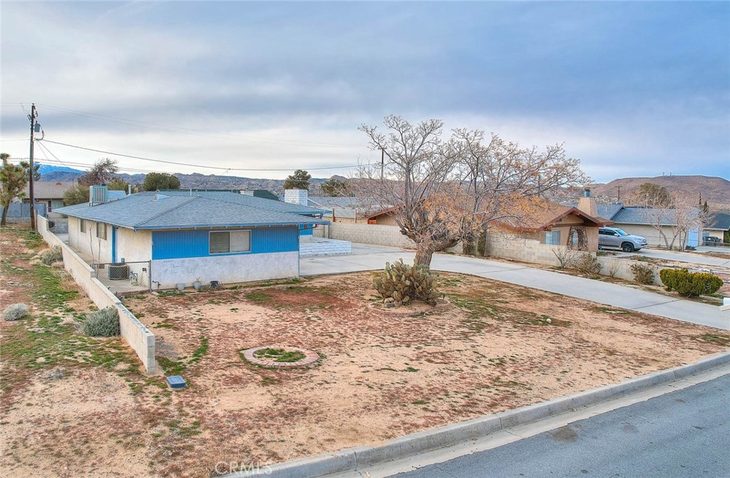 7420 Hermosa Avenue