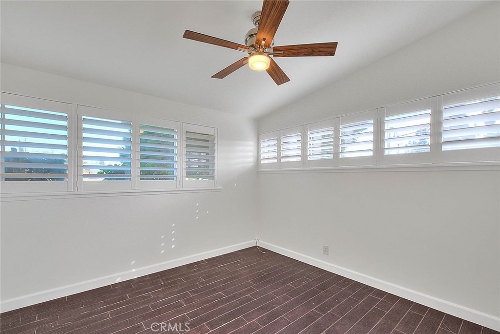 243 Greentree Road