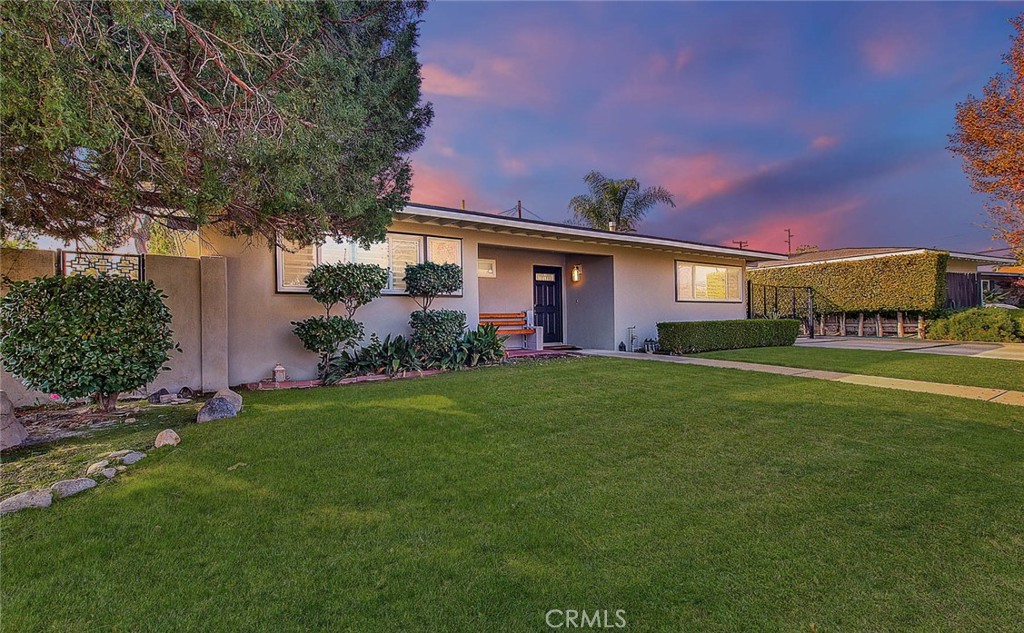 243 Greentree Road