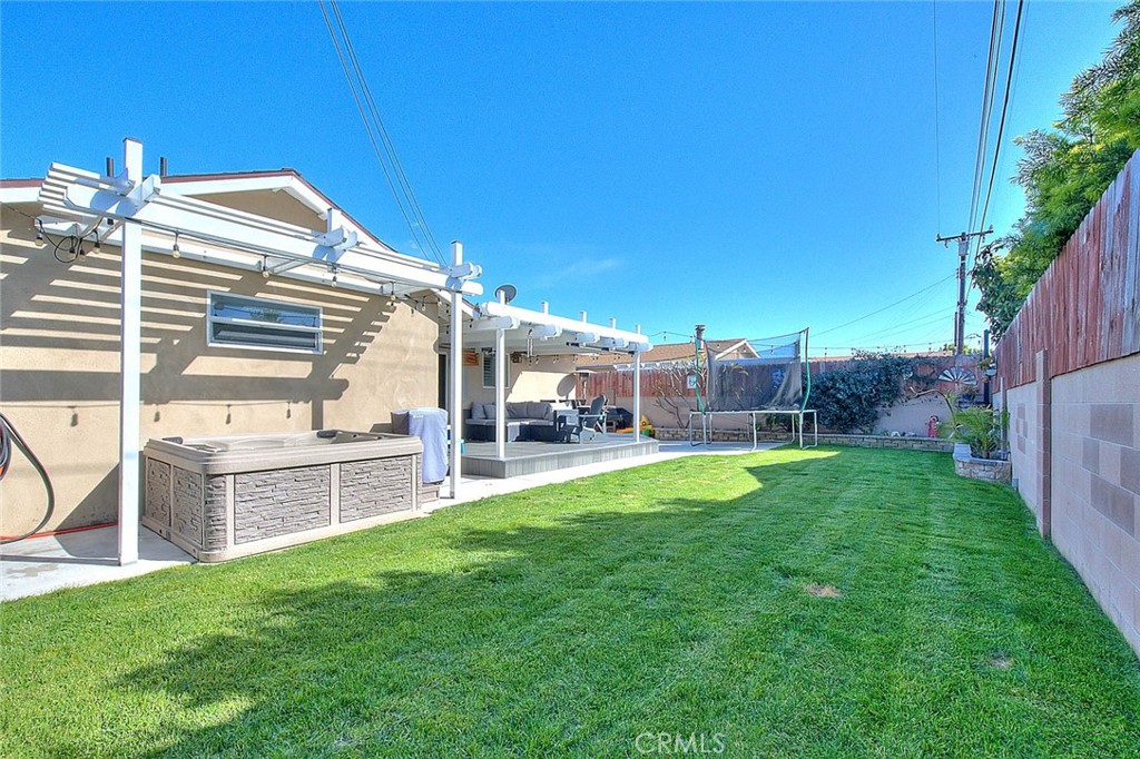 7537 El Campo Circle
