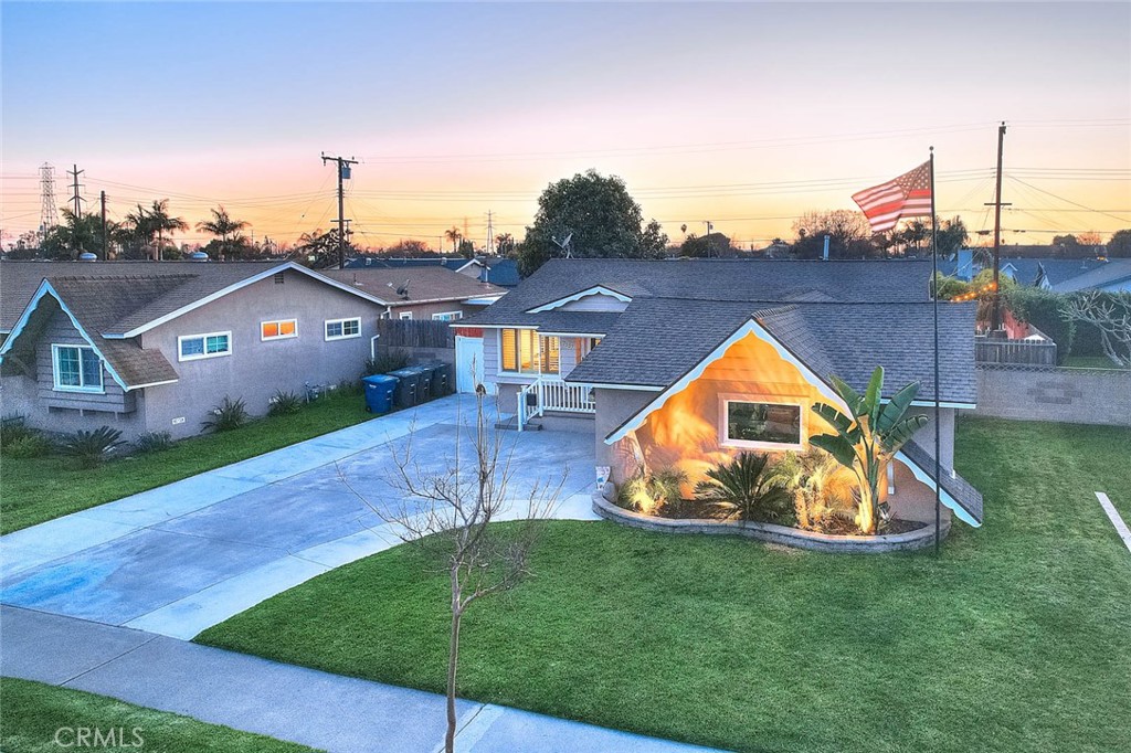 7537 El Campo Circle