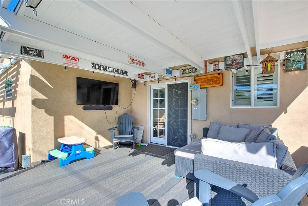 7537 El Campo Circle