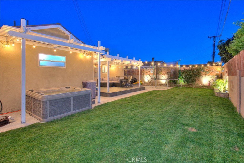 7537 El Campo Circle