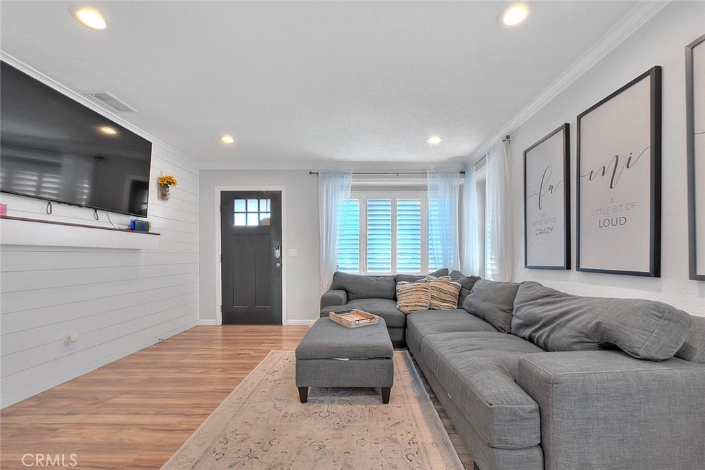7537 El Campo Circle