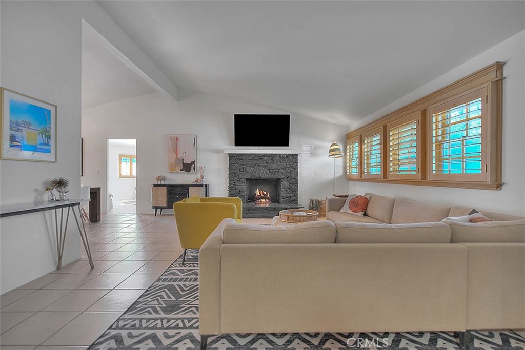 1261 Linda Vista Road