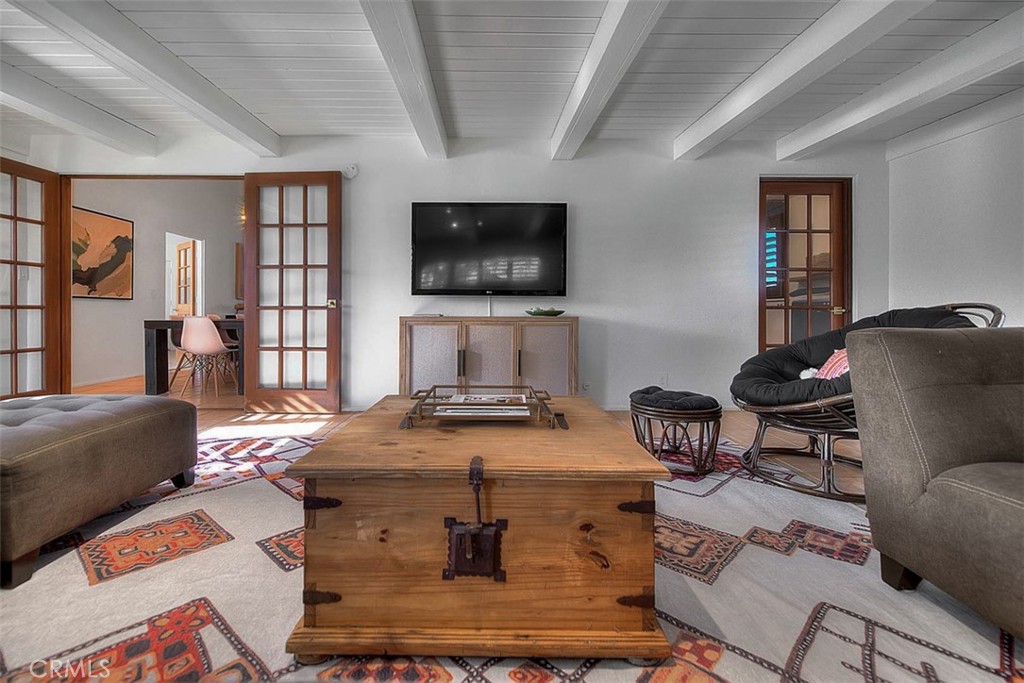 1261 Linda Vista Road