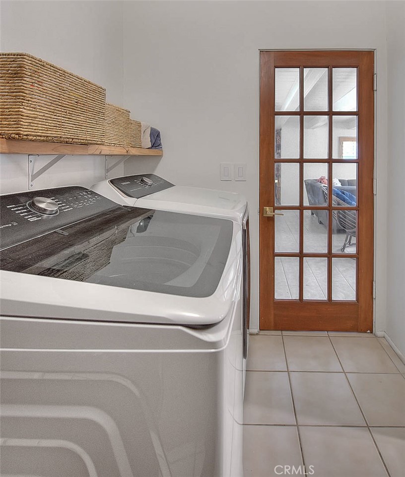 1261 Linda Vista Road