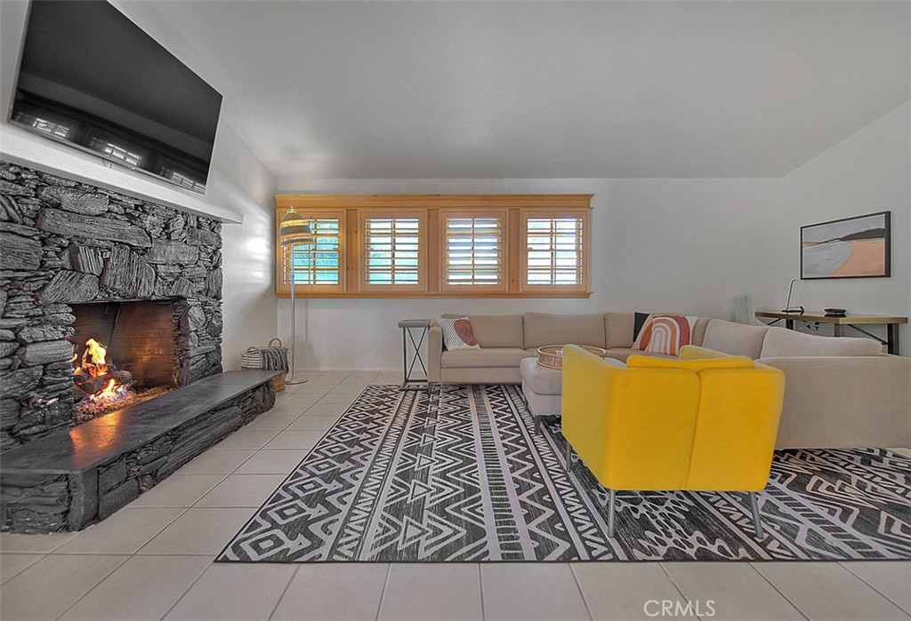 1261 Linda Vista Road