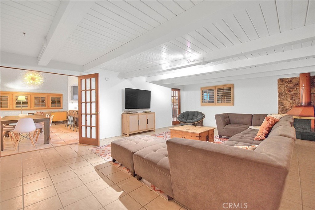 1261 Linda Vista Road