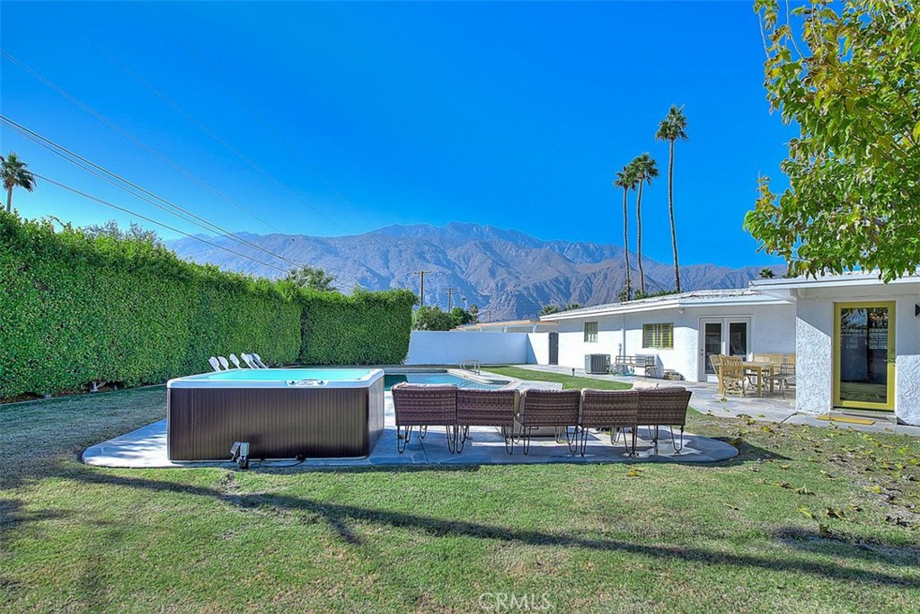 1261 Linda Vista Road