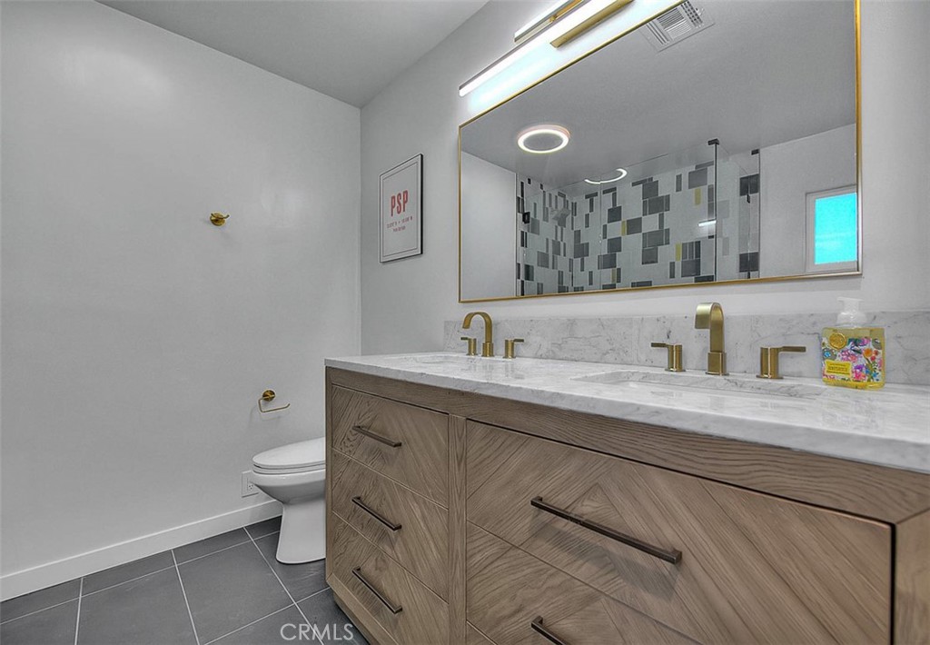 1261 Linda Vista Road