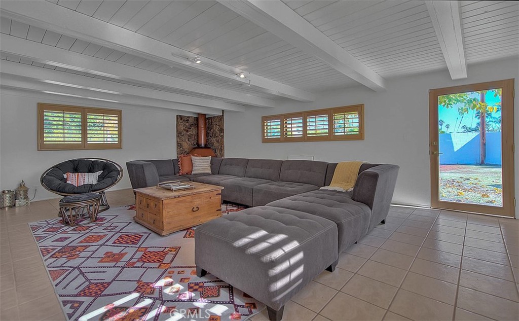 1261 Linda Vista Road