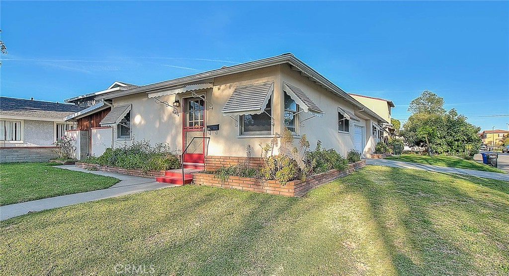 5804 Primrose