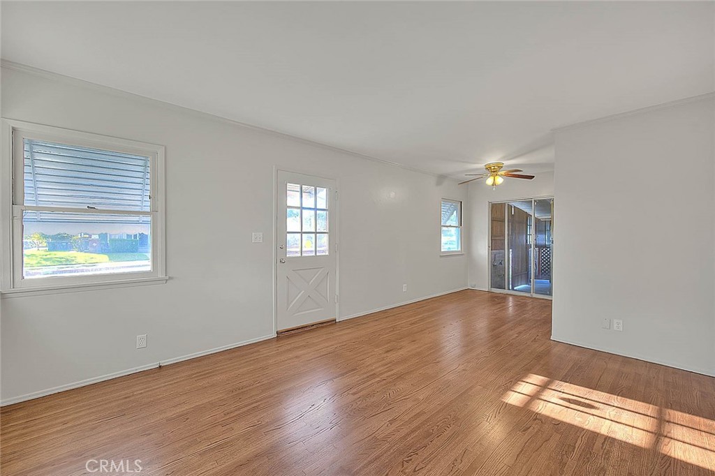 5804 Primrose