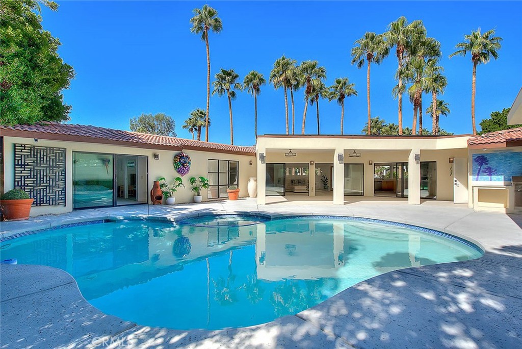 1281 Linda Vista