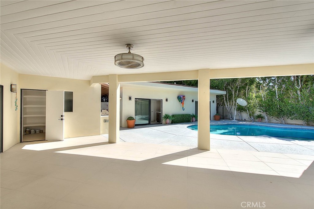 1281 Linda Vista