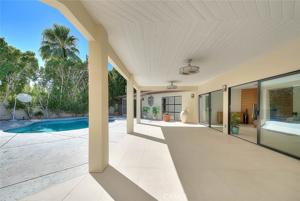 1281 Linda Vista