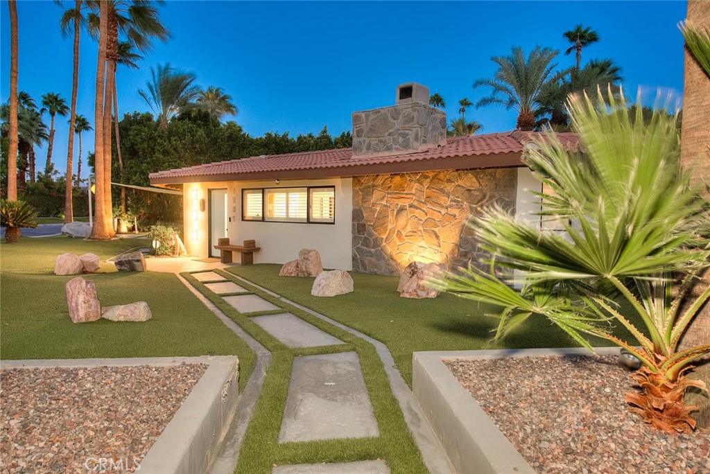 1281 Linda Vista