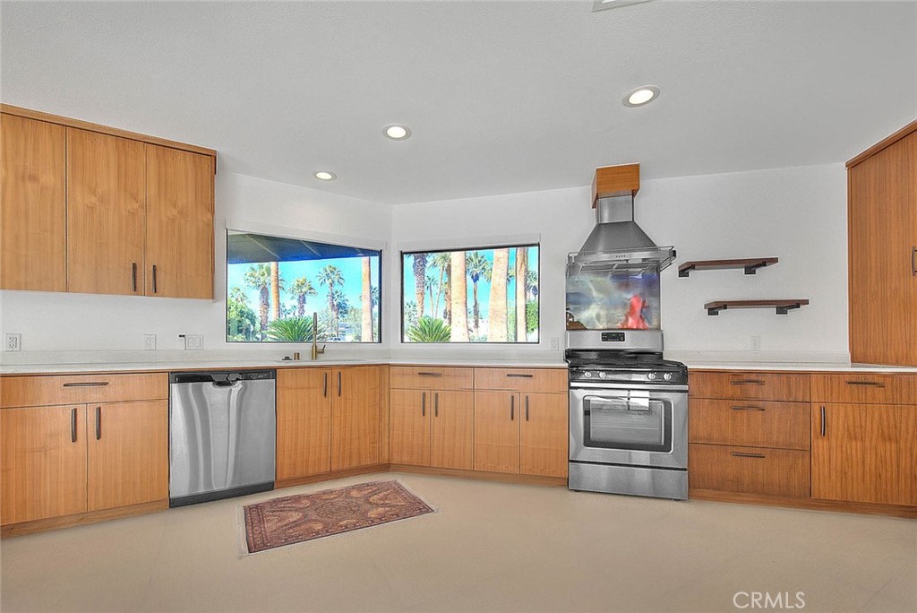 1281 Linda Vista