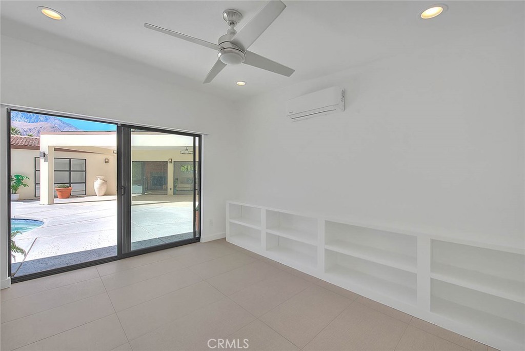 1281 Linda Vista