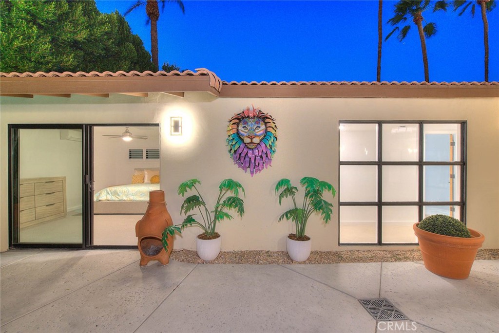 1281 Linda Vista