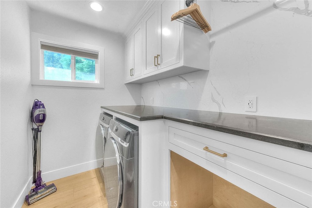 27684 St Bernard