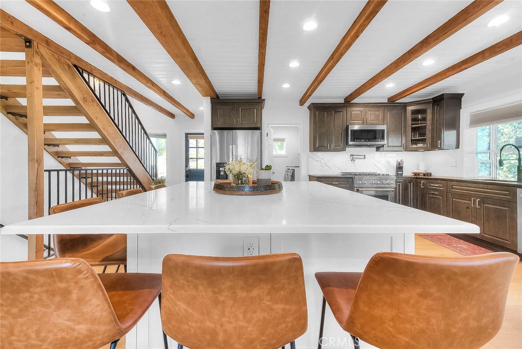 27684 St Bernard