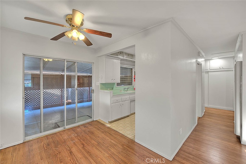 5804 Primrose