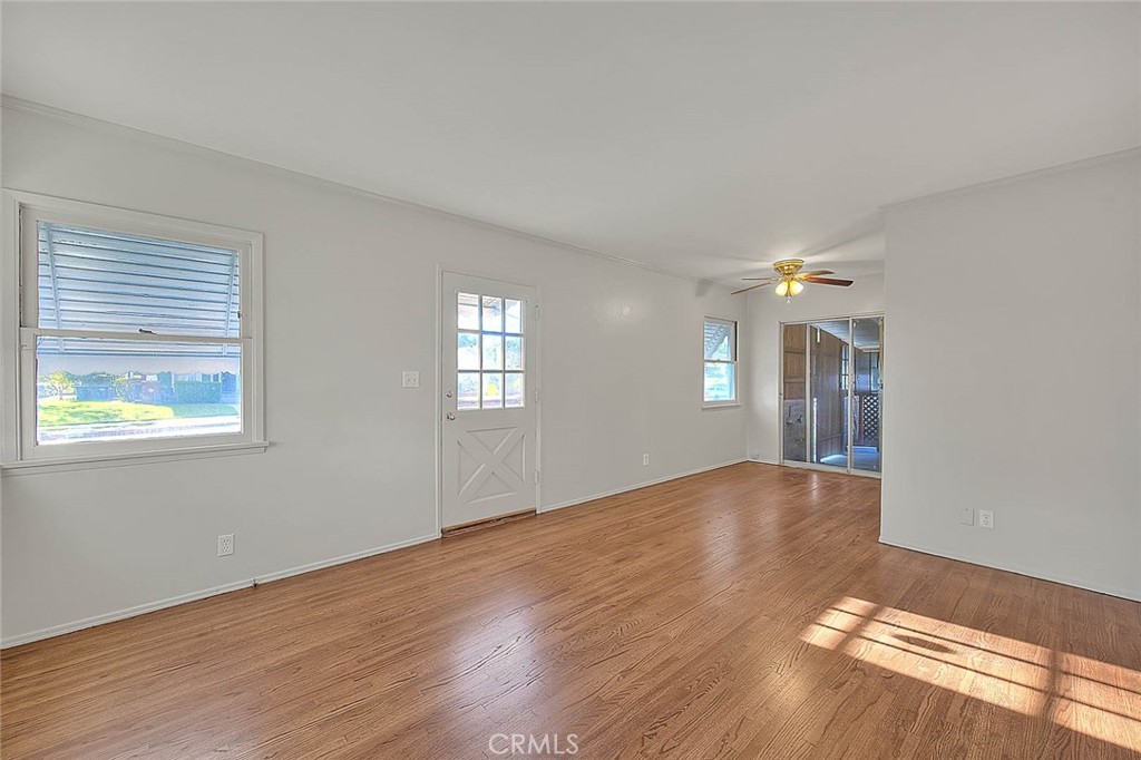 5804 Primrose