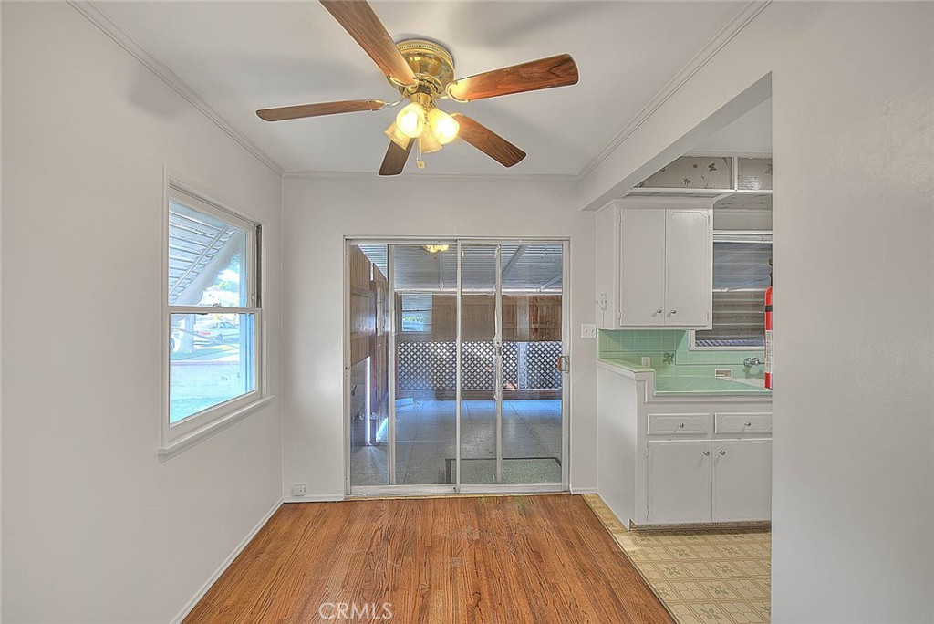 5804 Primrose