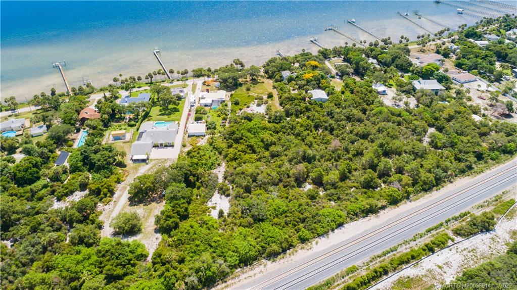 9917 & 9919 S Indian River Drive