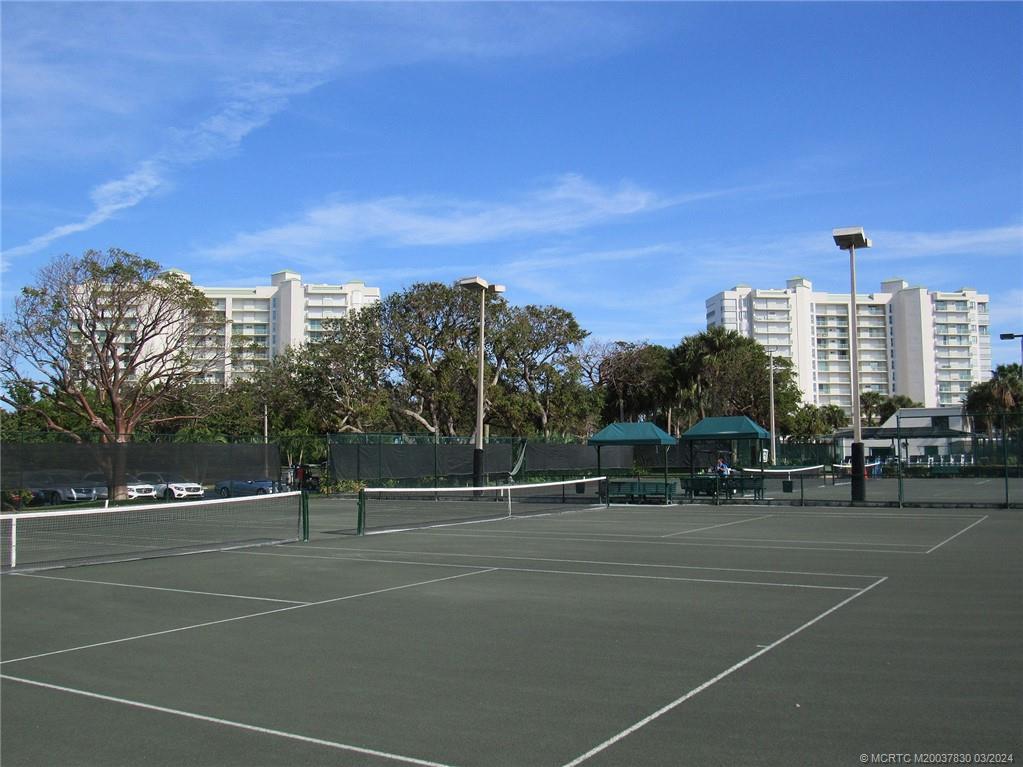 8750 S Ocean Drive PH-40