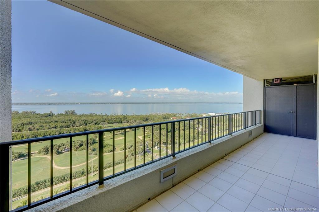 8750 S Ocean Drive PH-40