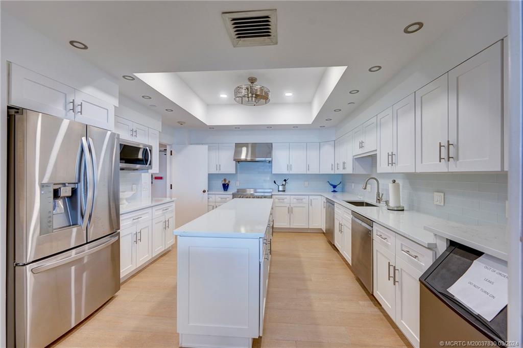 8750 S Ocean Drive PH-40