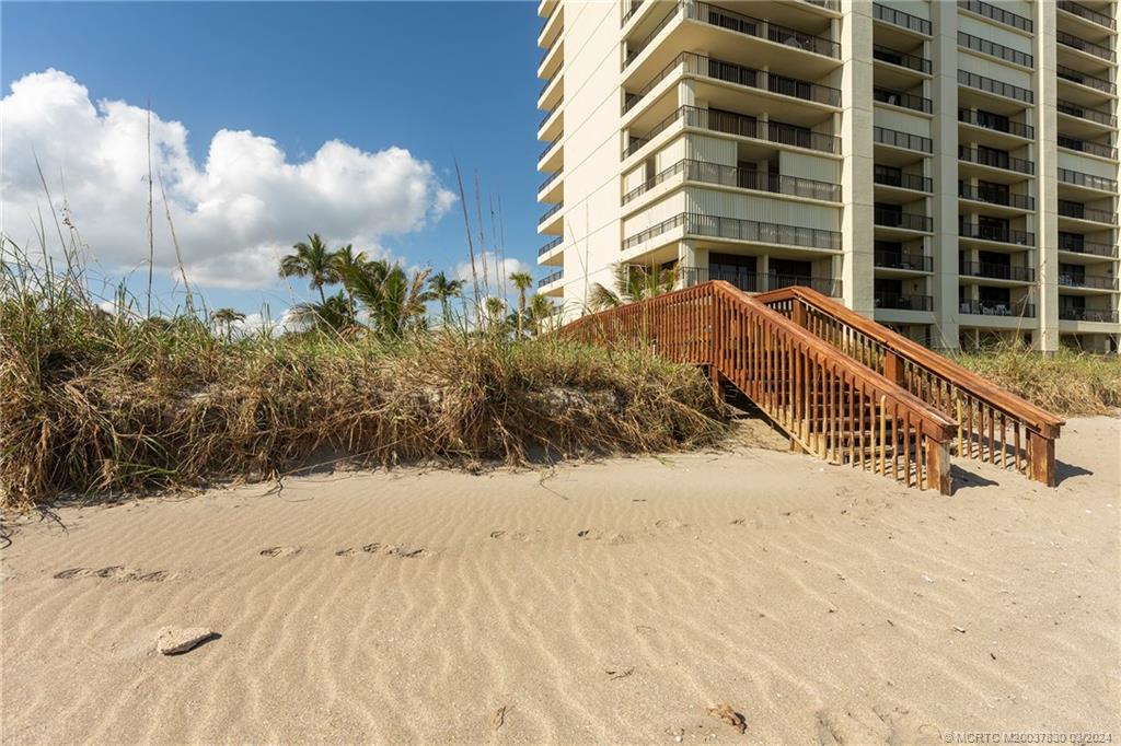 8750 S Ocean Drive PH-40