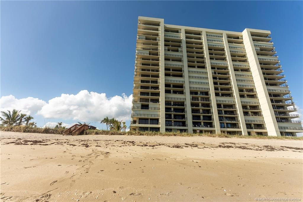 8750 S Ocean Drive PH-40