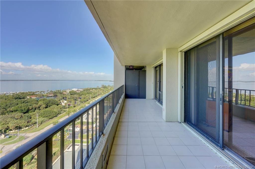 8750 S Ocean Drive PH-40