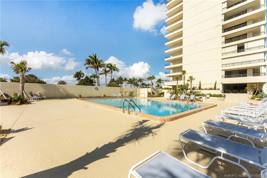 8750 S Ocean Drive PH-40