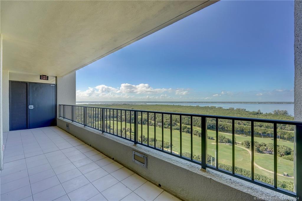 8750 S Ocean Drive PH-40