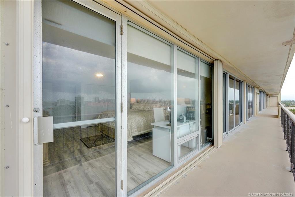 1180 S Ocean Blvd 8B