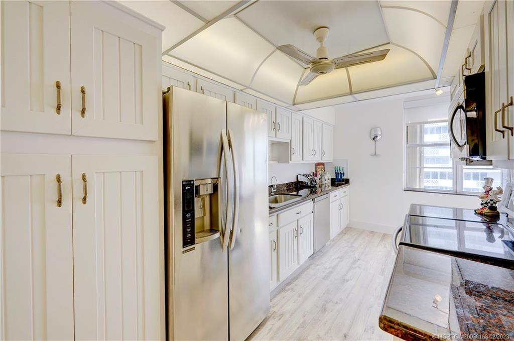 1180 S Ocean Blvd 8B