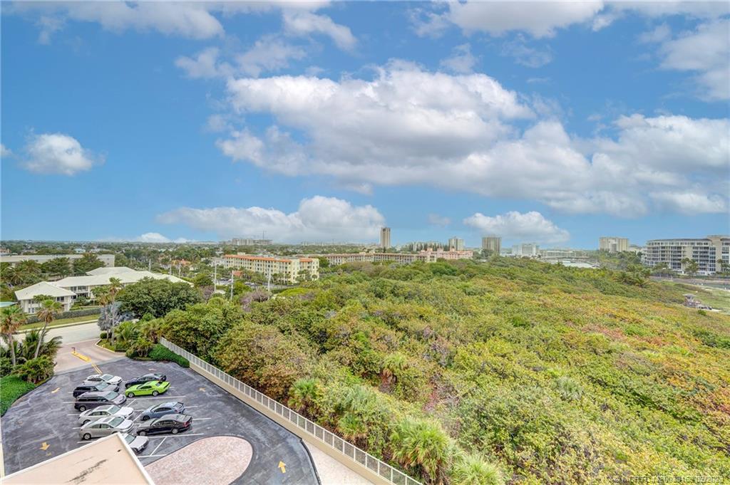 1180 S Ocean Blvd 8B