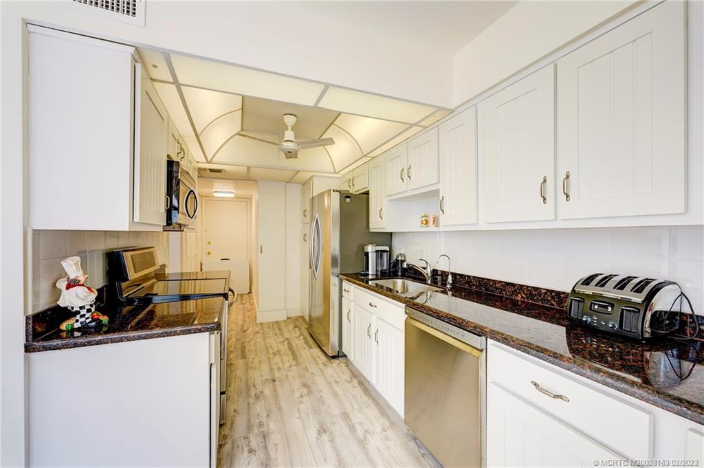 1180 S Ocean Blvd 8B