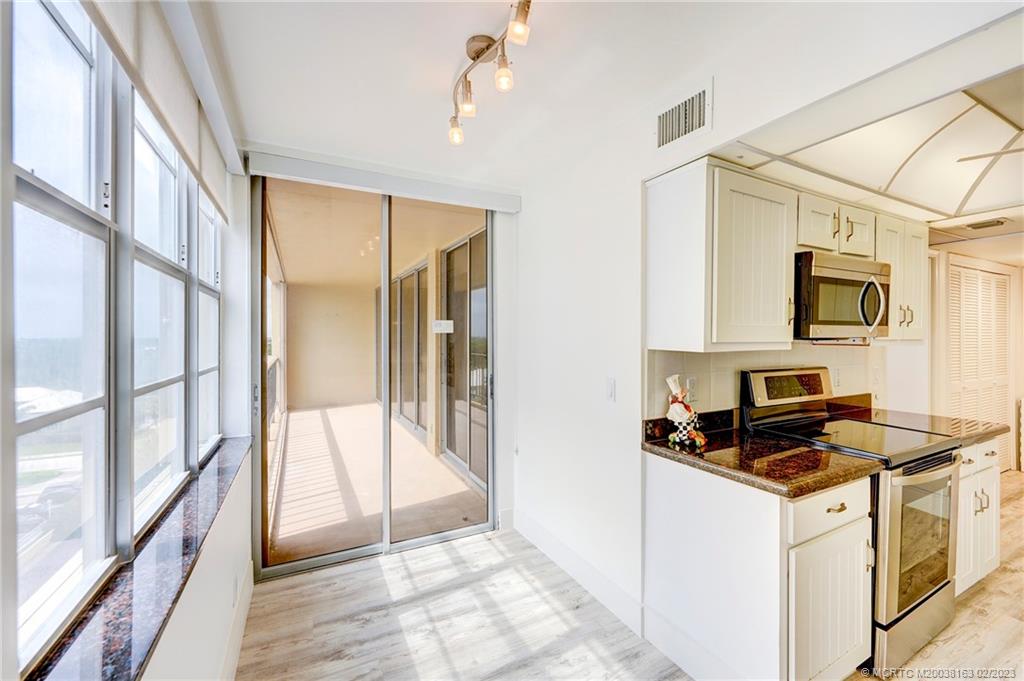 1180 S Ocean Blvd 8B